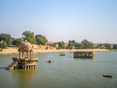 Gadisar Lake