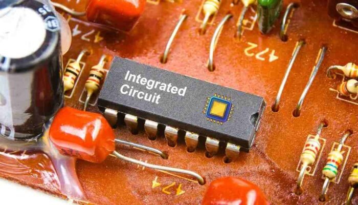 Revolutionizing Electronics The Power of v48m 2898 IC